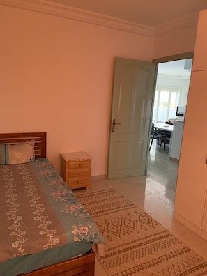 3 bedrooms, travel cot, free WiFi, bed sheets - Belle Appartement vue mer (Mrezga)