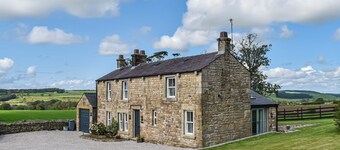 3 bedroom accommodation in Lancaster