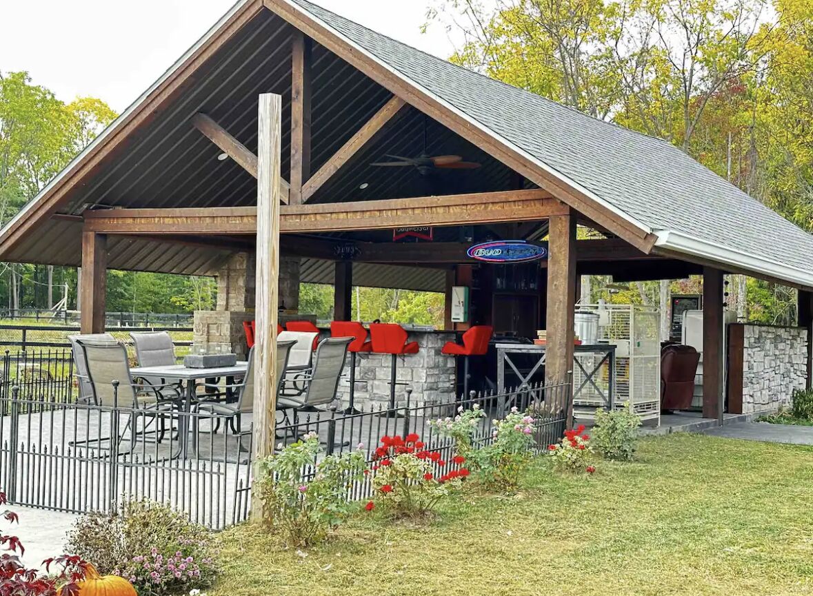 屋外ダイニングエリア