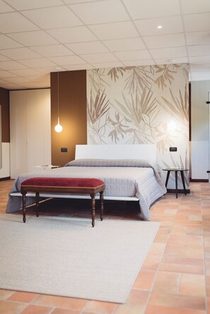 1 Schlafzimmer, Schreibtisch, WLAN, Bettwäsche