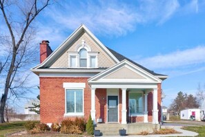 Exterior - Kaysville 3 BR Home: Skiing, Lagoon, SLC!

 (Kaysville)