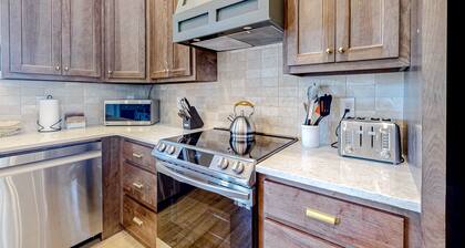 Newly built, dog-friendly home with firepit, shaded deck & lovely property