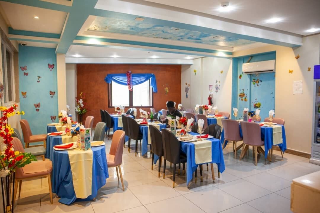 مطعم