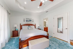 3 bedrooms, iron/ironing board, travel cot, Internet - Spacious coastal townhome with pool, balcony, bunk room, and full kitchen (South Padre Island)