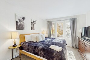 4 bedrooms, Internet, bed sheets