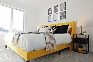 3 多间卧室、办公桌、熨斗/熨衣板、旅行婴儿床