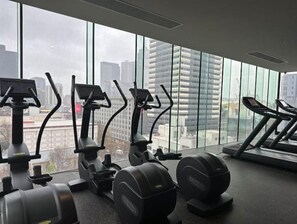 Fitness facility - Fabulous CBD apt gym &pool,lvl 63 (Melbourne)