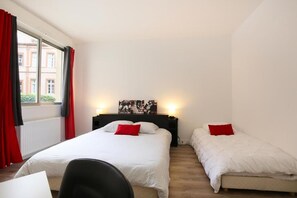 2 bedrooms, bed sheets