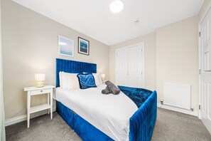 5 bedrooms, blackout drapes, iron/ironing board, free WiFi