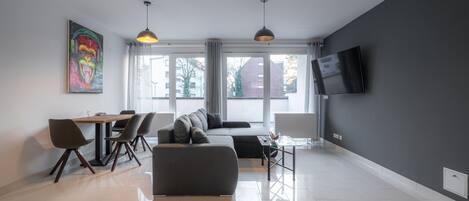 Deluxe Apartment | Living area
