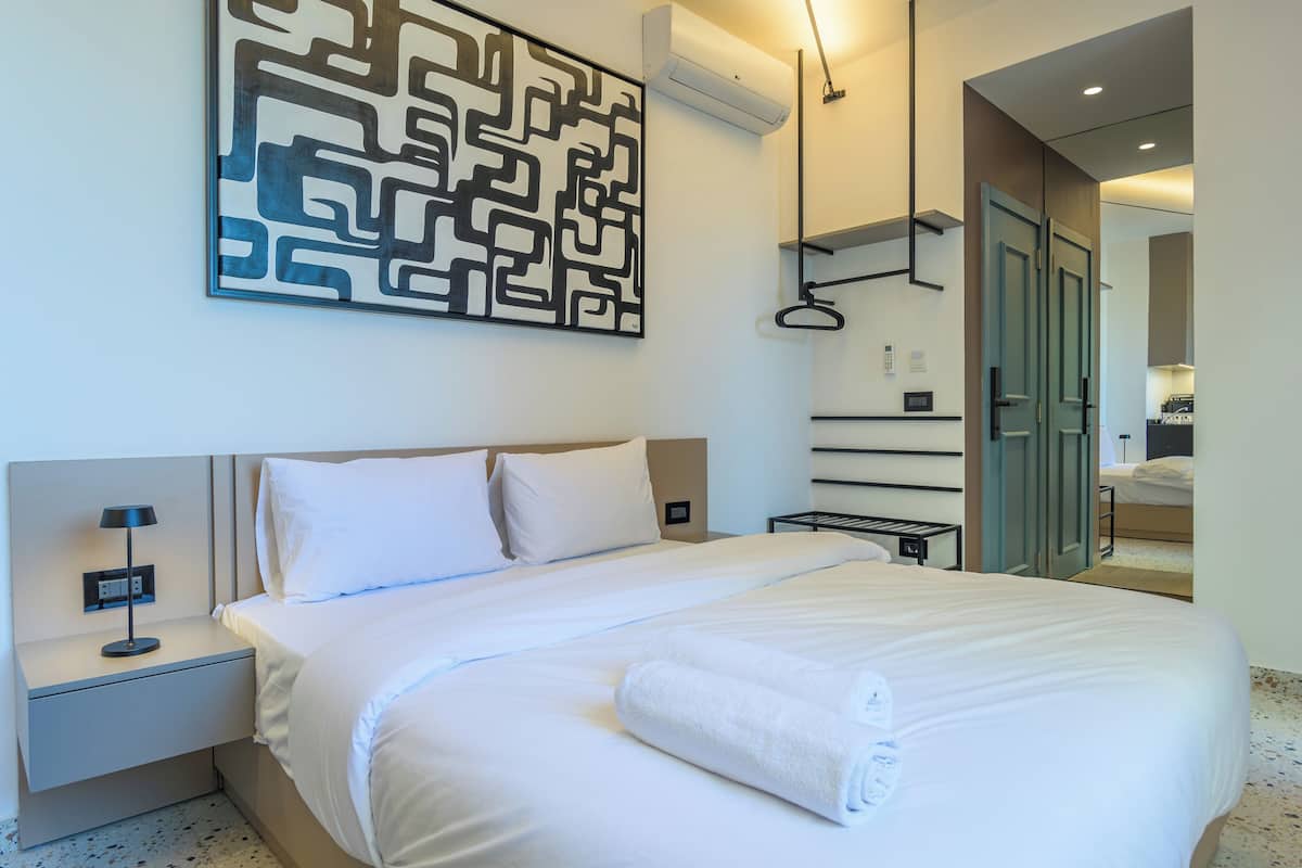 Anoor 308 | 1 bedroom, premium bedding, minibar, individually decorated