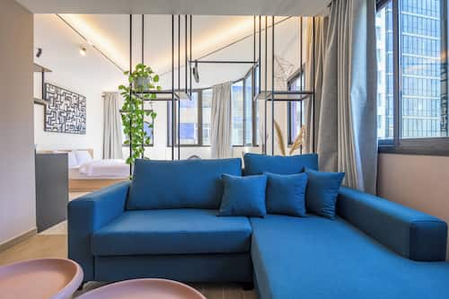 Anoor 302 | Living area