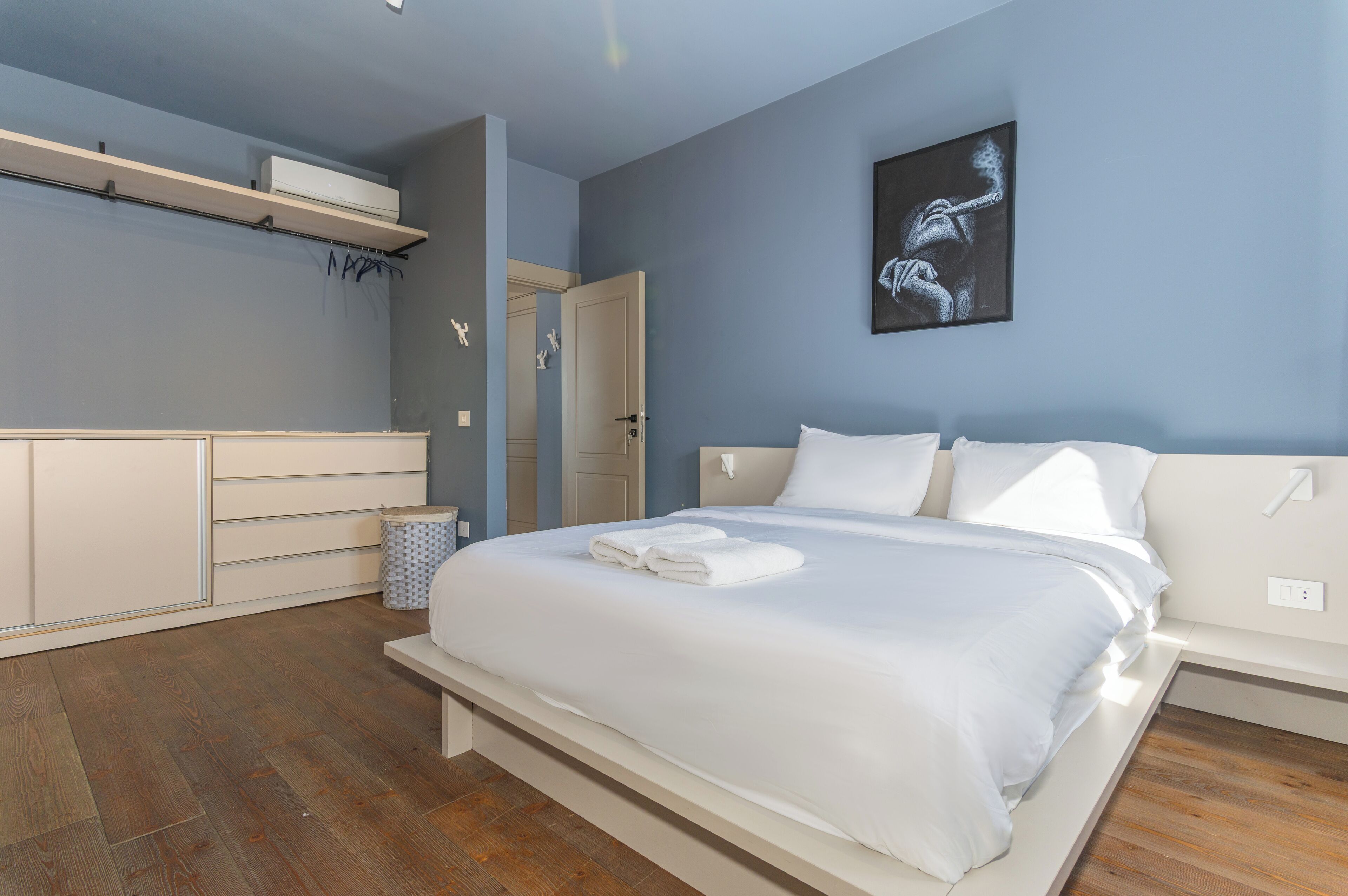 Anoor Premium Rooftop Suite 69 | 高档床上用品、迷你吧、特色装修、特色家居