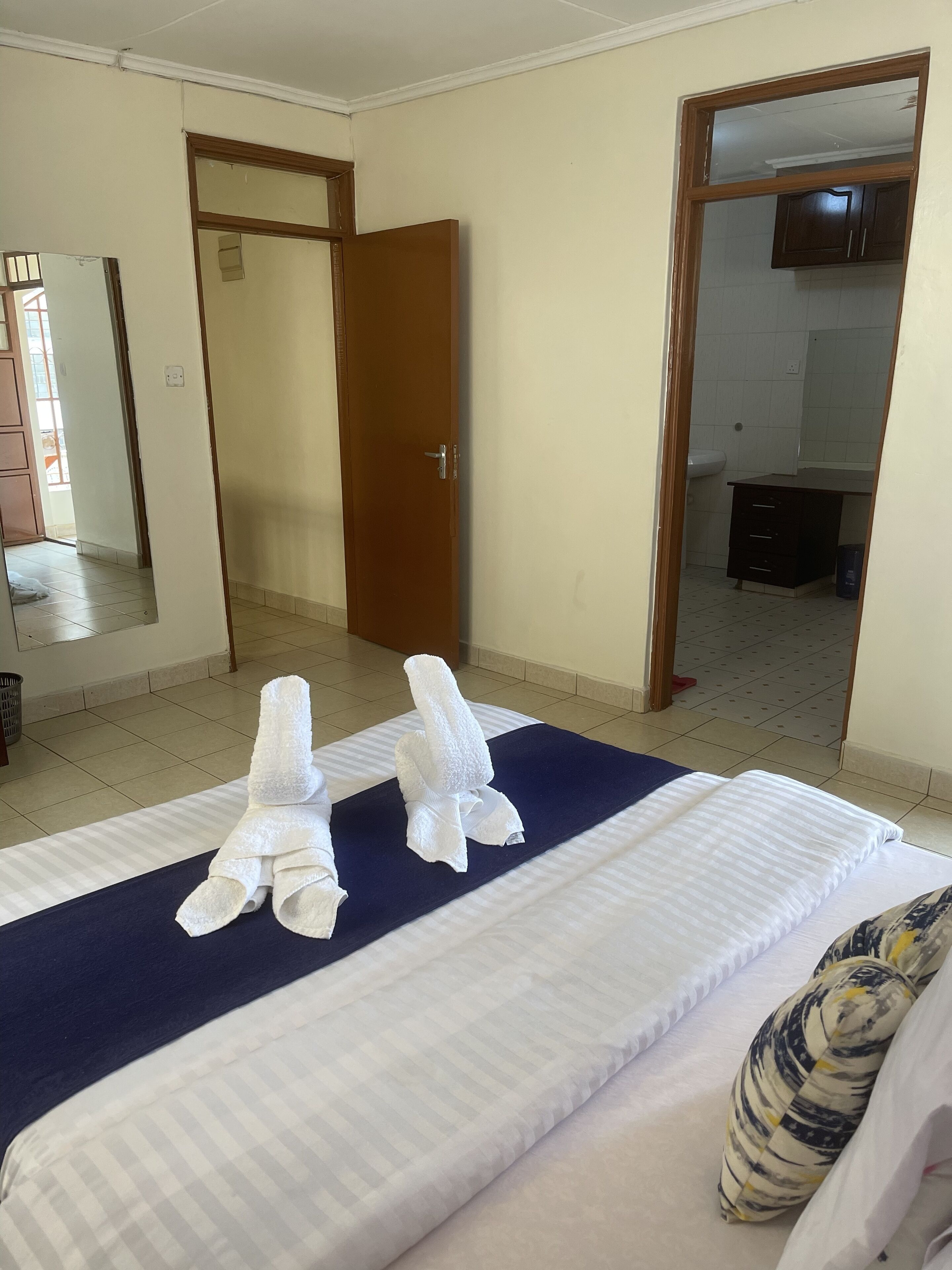 4 Schlafzimmer, Bügeleisen/Bügelbrett, WLAN, Bettwäsche