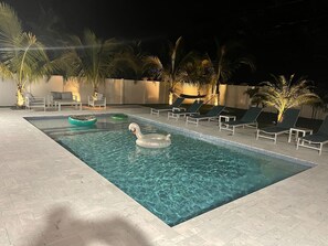 Udendørs pool, opvarmet pool