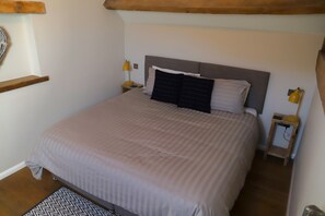 2 bedrooms, soundproofing, iron/ironing board, travel crib