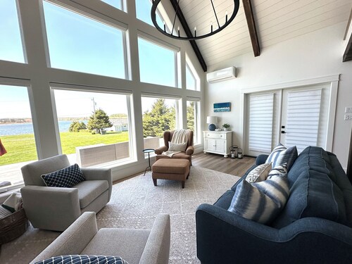 Water View Cottage With Access To River & Minutes To Sandy North Shore Beaches