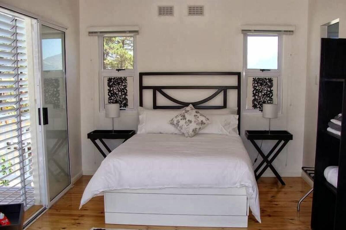 Deluxe Double Room, 1 Double Bed, Mountain View