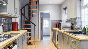 Dishwasher, highchair