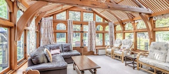3 bedroom accommodation in Brentwood
