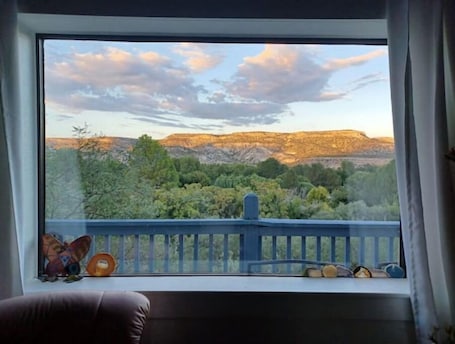 Interior. Cliff View Hacienda - Wild & Serene