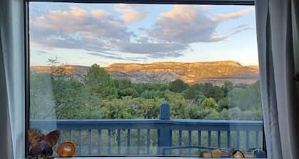 Cliff View Hacienda - Wild & Serene