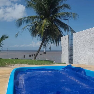 Casa em Frente à Praia do Farol de Mosqueiro