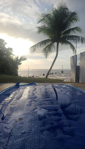 Casa em Frente à Praia do Farol de Mosqueiro