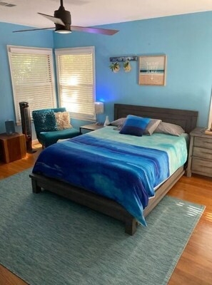 3 habitaciones, escritorio, tabla de planchar con plancha y wifi gratis 