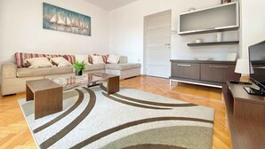 Unclassified image, 3 of 30, button - Holiday apartment near the old town (Krk)