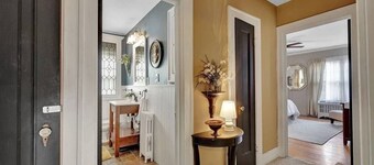 Beautiful North Buffalo Apartment