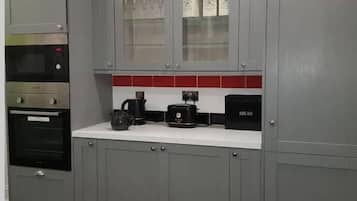 Apartment | Private kitchen | Dining tables