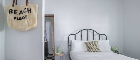 1 bedroom, iron/ironing board, travel cot, free WiFi