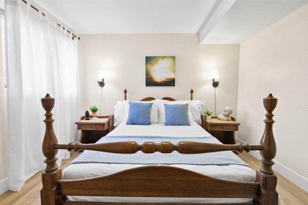 4 Schlafzimmer, Schreibtisch, Bügeleisen/Bügelbrett, Reisekinderbett