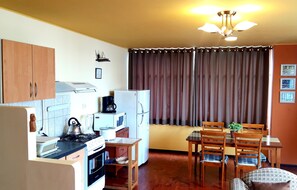 Private kitchen - DIVALI APT, cozy apt near to Kennedy Park in Miraflores  (Miraflores)
