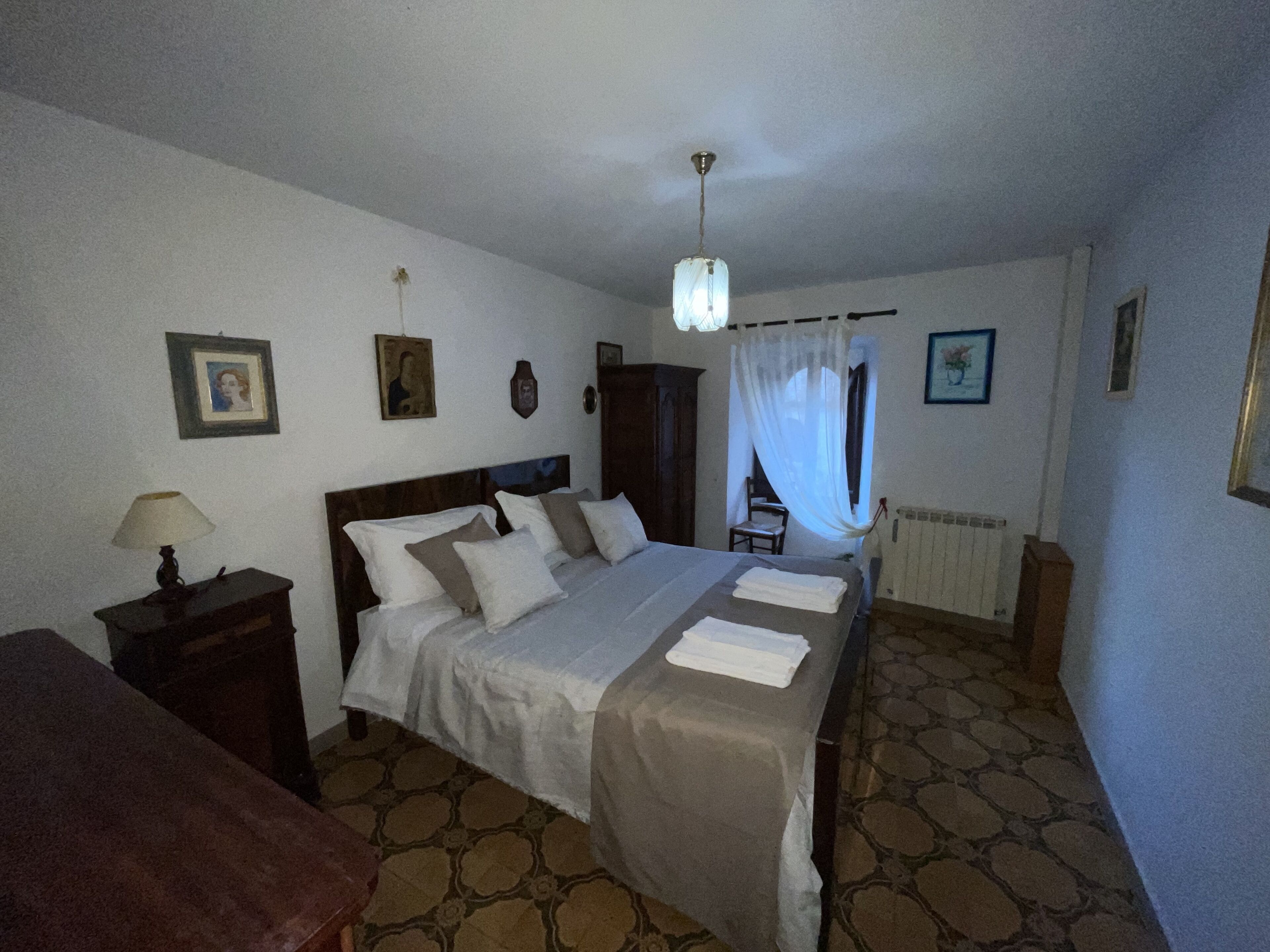 4 Schlafzimmer, Reisekinderbett, WLAN, Bettwäsche