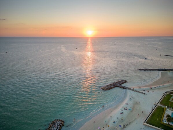 Liegestühle, Strandtücher