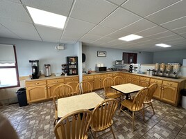 Free daily continental breakfast