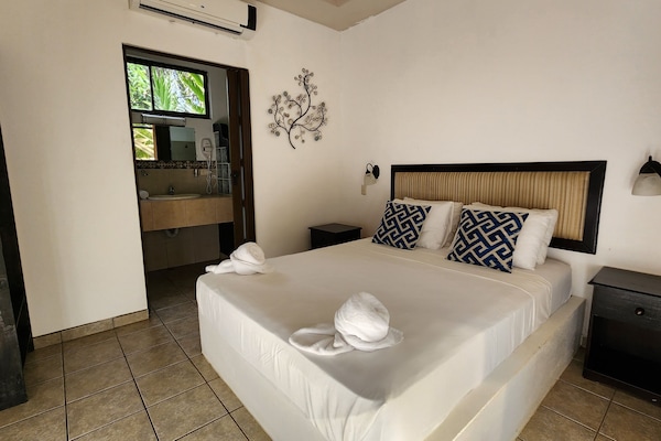 Basic Room | Free WiFi, bed sheets