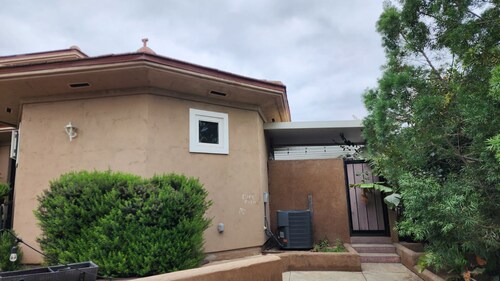 Studio in North County - The City in the Country