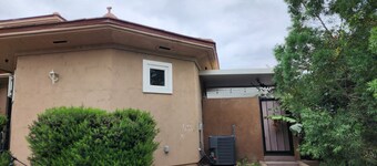 Studio in North County - The City in the Country