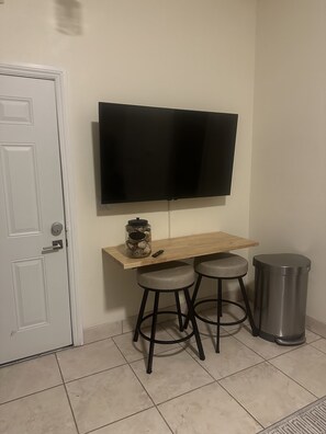 Imagen sin descripción, 3 de 10, botón