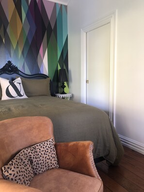 1 bedroom, WiFi, bed sheets - The Wash- House B&B 
Quirky Historic Cottage set in a quiet country location 
 (Matamata)