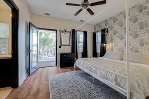 Unclassified image, 4 of 35, button - Pooler - Tupelo Honey - TWO Houses - Sleeps 16 (Pooler)