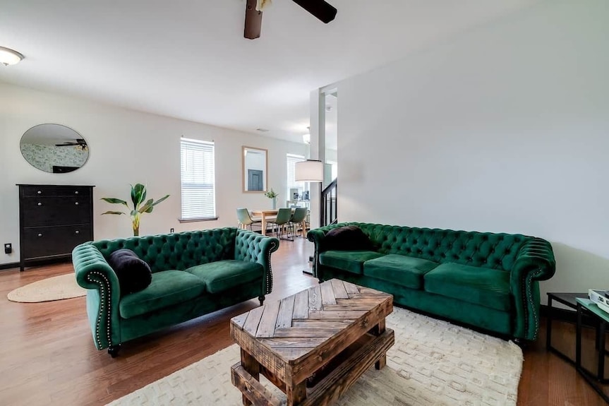 Pooler - Tupelo Honey - Two Houses - Sleeps 16 - Savannah, GA