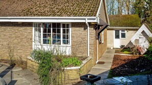 Exterior - Bank Voles Nest - UK45199 (Looe)