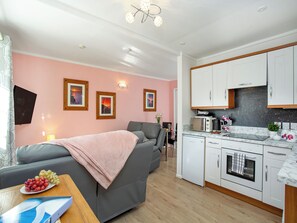 Unclassified image, 5 of 22, button