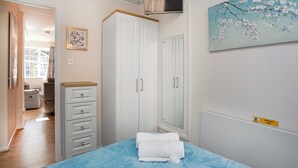 2 bedrooms, free WiFi, bed sheets - Bank Voles Nest - UK45199 (Looe)