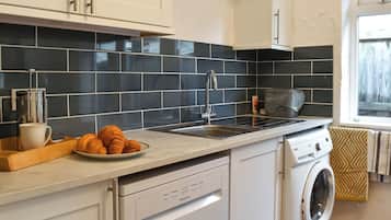 Diskmaskin och barnstol