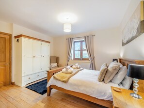 3 chambres, Wi-Fi gratuit, draps fournis
